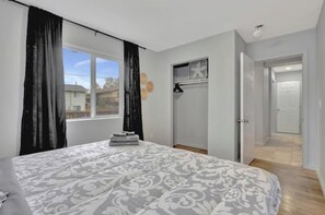 2 bedrooms, WiFi - Cozy Vintage stay (Anchorage)