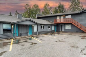 Exterior - Cozy, newly renovated 1-bedroom unit -1 (Anchorage)