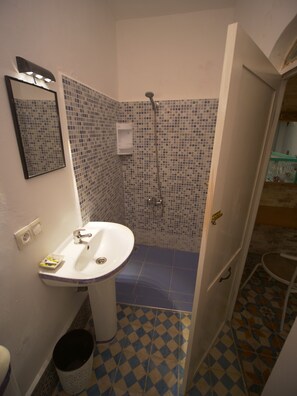 Design Double Room, 1 Bedroom | Bathroom