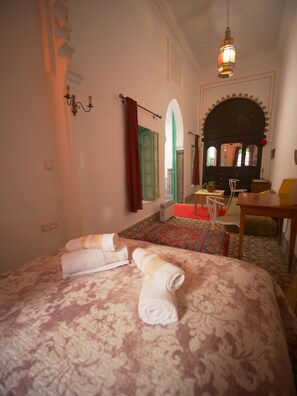 Design Double Room, 1 Bedroom | Individually decorated, individually furnished, desk, laptop workspace