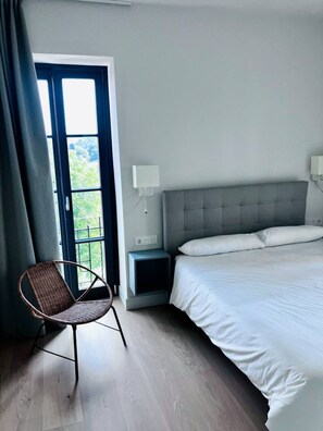 1 quarto, escrivaninha, Wi-Fi