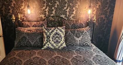 Bonnie's by Lake Daylesford