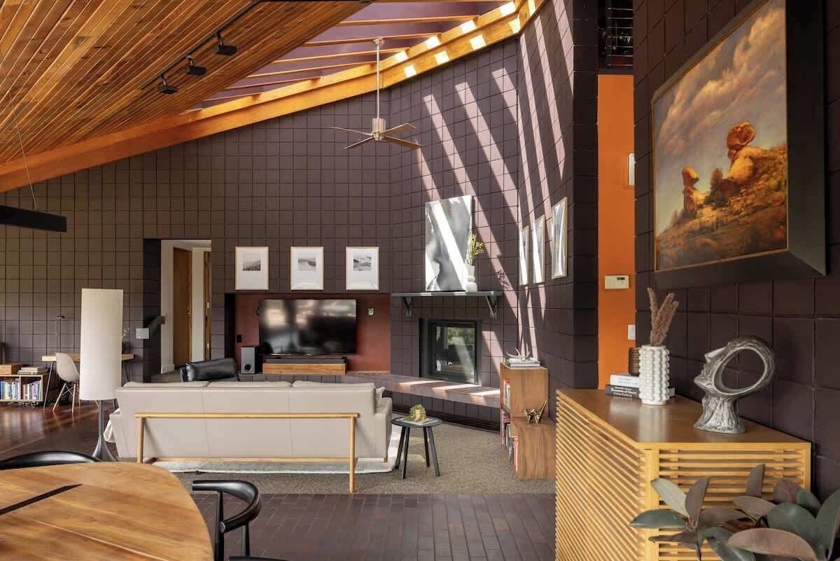 TV, offices