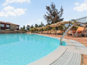Pool - Sun & Comfort Maspalomas 2BR (San Bartolomé de Tirajana)