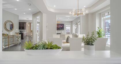 4-bedroom house in charming Haydon with fitness room, WiFi, AC