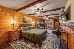 3 bedrooms, free WiFi, bed sheets - Views, Hot tub, Pool Table! (Sevierville)