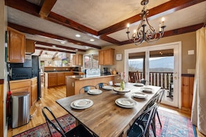 Dining - Views, Hot tub, Pool Table! (Sevierville)