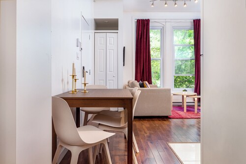 Great condo in the heart of the city