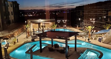 Brand new exquisite 2-bedroom condo with water park in St. George/Hurricane.