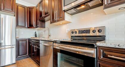 Elegant West Vancouver Suite