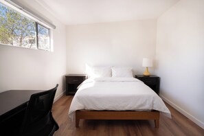 WiFi, bed sheets