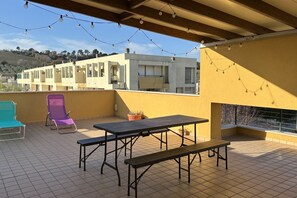 Outdoor dining - SE129 - Senigallia, large three-room apartment with panoramic terrace (Senigallia)