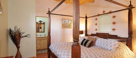 1 bedroom, desk, iron/ironing board, WiFi