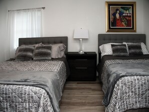 3 Schlafzimmer, Bügeleisen/Bügelbrett, WLAN, Bettwäsche