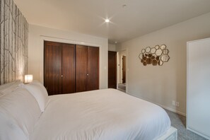 2 habitaciones, tabla de planchar con plancha y wifi gratis 