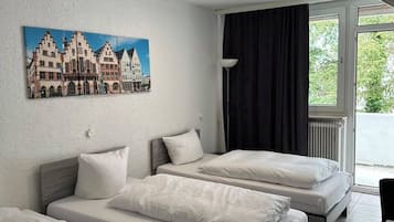 Chambre Triple Standard | Bureau, Wi-Fi gratuit