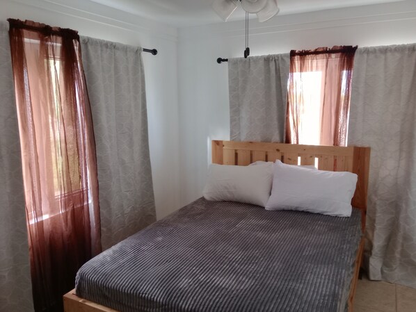 2 Schlafzimmer, Bügeleisen/Bügelbrett, kostenloses WLAN, Bettwäsche