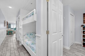 1 室のベッドルーム、アイロン / アイロン台、旅行用ベビーベッド、WiFi (無料)