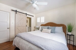 2 chambres, fer et planche à repasser, Wi-Fi gratuit, draps fournis