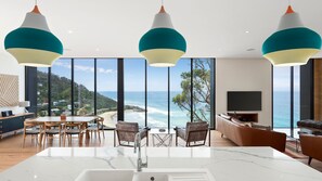 Interior - Iluka Blue - stunning ocean views (Wye River)