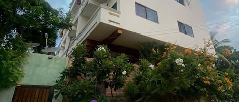 Fachada da propriedade