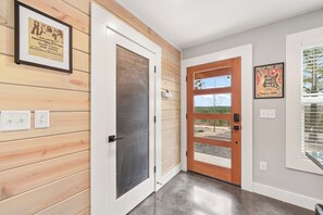 Interior - New! Hot Tub, Firepit, Bed Swing - Hard Rock Candy Mountain (Broken Bow)