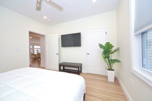 3 chambres, fer et planche à repasser, Wi-Fi, draps fournis