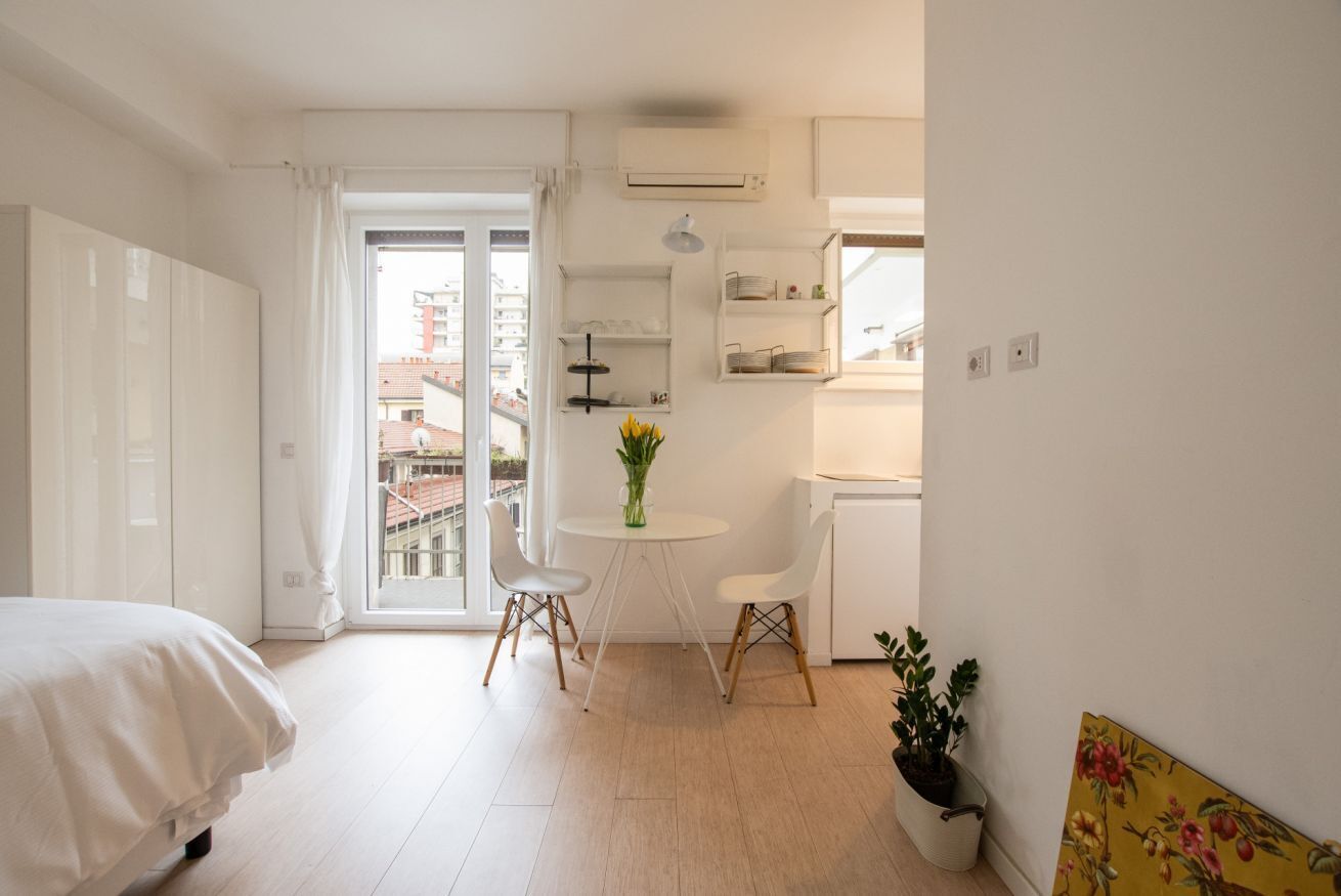 1 camera, Wi-Fi, lenzuola