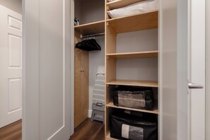 Interior - Ski-In-Out w/ Sproat Mtn View | 3HotTubs + Netflix | Free Ski Valet | The Aspens (Whistler)