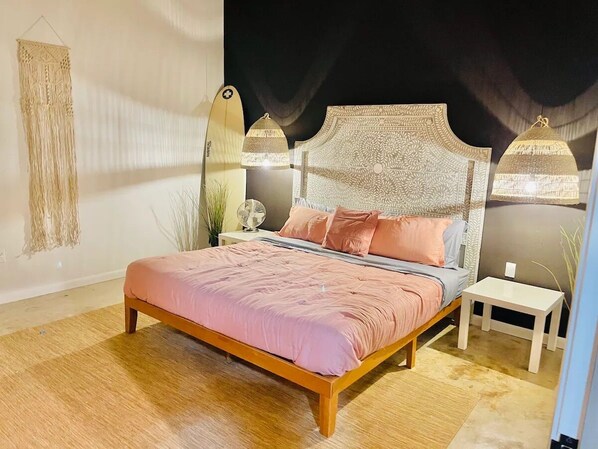 10 bedrooms, in-room safe, desk, iron/ironing board