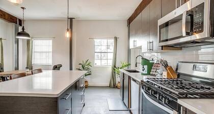 Cozy Home, Near Downtown & Steps Away Bishop Arts