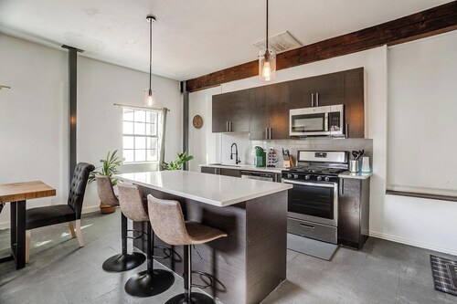 Cozy Home, Near Downtown & Steps Away Bishop Arts