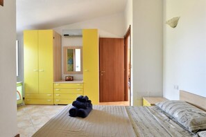 3 Schlafzimmer, Bügeleisen/Bügelbrett, Reisekinderbett, WLAN