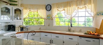 Serene 3-bedroom house in Vieux Fort with stunning views