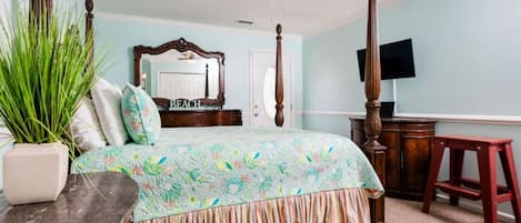 3 bedrooms, travel cot, WiFi, bed sheets