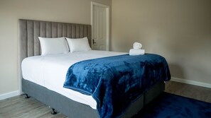 4 chambres, fer et planche à repasser, Wi-Fi gratuit, draps fournis