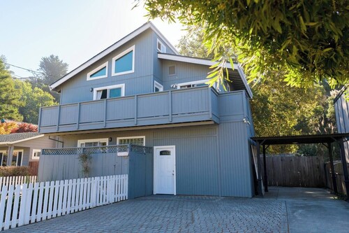 Charming guest house in Aptos-3 min walk to beach!+EV Charger.