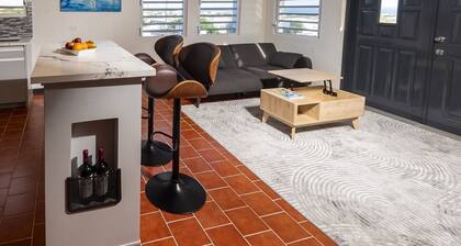 Deany's UpTop Luxury Suite