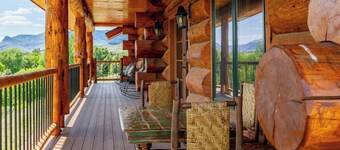 Highland River Cabin-Custom Built New Log Cabin with Direct River Access
