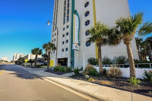 Exterior - Seaside Resort 1203-Oceanfront Corner Unit-Huge Balcony-Unbeatable Views (North Myrtle Beach)