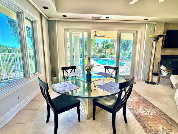 Dining - Desert Oasis with Stunning Views & Private Pool – Perfect for Monthly Stays (Borrego Springs)