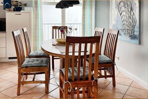 Unclassified image, 5 of 9, button - App.28 Villa Regina Maris - Beachfront apartment with sea view & balcony - 2 (Bansin)