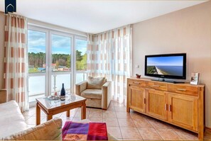 Unclassified image, 3 of 20, button