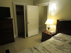 3 chambres, bureau, fer et planche à repasser, Wi-Fi gratuit