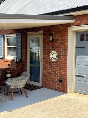 تفاصيل الفندق من الخارج