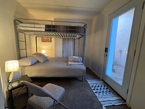 2 chambres, bureau, fer et planche à repasser, Wi-Fi