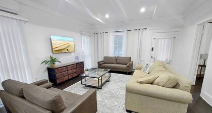 Home w/Parking near Beach, Downtown & Convention Center