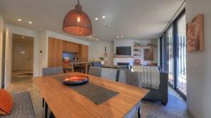 Dining - Bellevarde 1.2 with Spectacular Mountain Views (Thredbo)