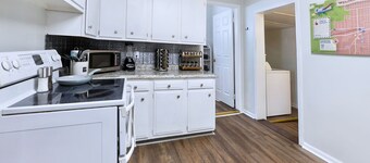 Benedictine Theme 2br 1ba