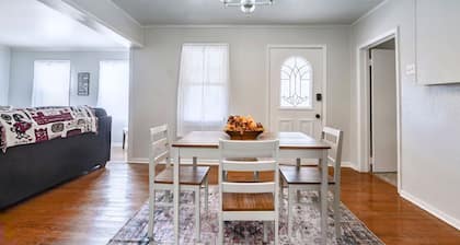 Benedictine Theme 2br 1ba